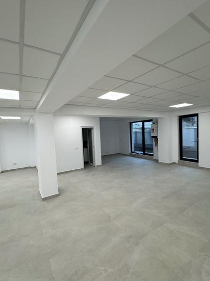 Spațiu comercial, de 109 mp, în Balotești