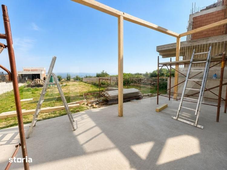 Casă cu 5 camere cu Teren 785 Mp în Feleacu