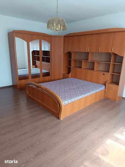 Apartament cu 2 camere decomandat în Unirea