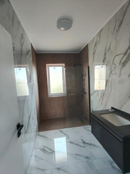 Casă individuală cu 4 camere cu Canalizare în Ampoi 3