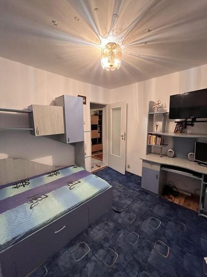 Apartament cu 2 camere semidecomandat în Exterior Vest