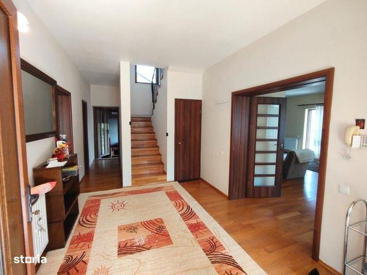 Casă cu 4 camere cu Teren 230 Mp în Micești