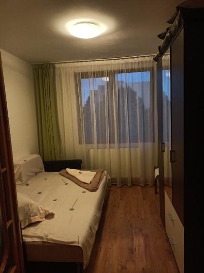 Apartament cu 3 camere decomandat, mobilat în Central