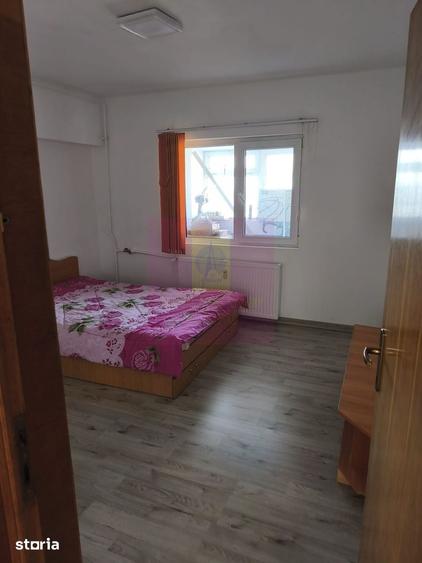 Apartament cu 3 camere decomandat în Decebal