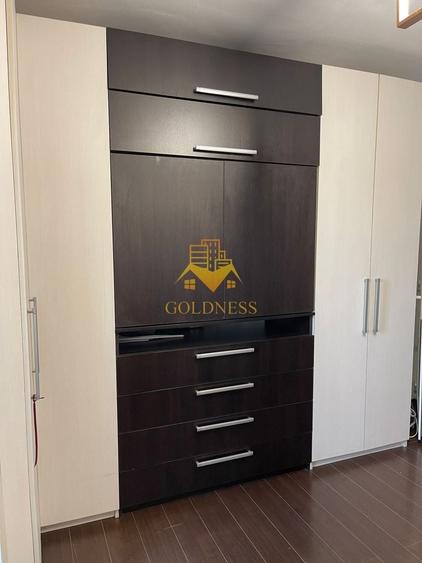 Apartament cu 4 camere decomandat, mobilat în Plopilor