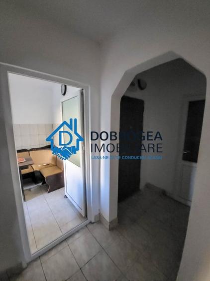 Apartament cu 4 camere semidecomandat, mobilat în Spitalului