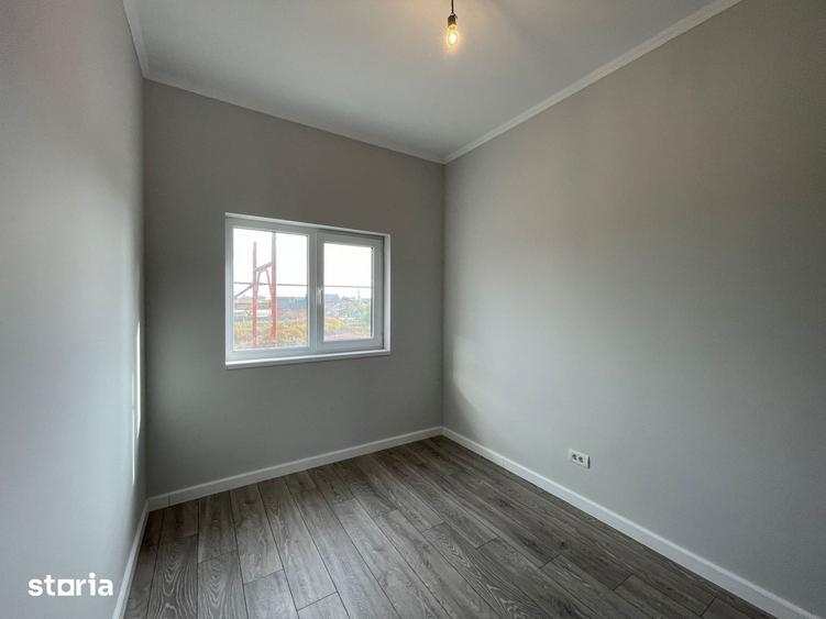 Casă cu 4 camere cu Teren 275 Mp în Remetea Mare
