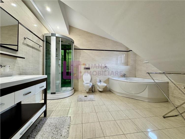Apartament cu 3 camere decomandat, mobilat în Aeroport
