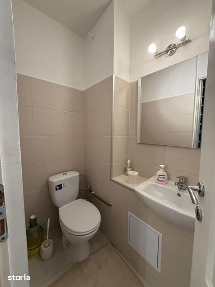 Apartament cu 3 camere în Traian