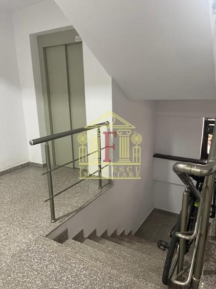 Apartament cu 2 camere, mobilat în Baza 3