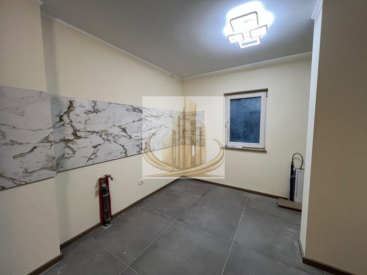 Apartament cu 3 camere decomandat în Complex Studențesc