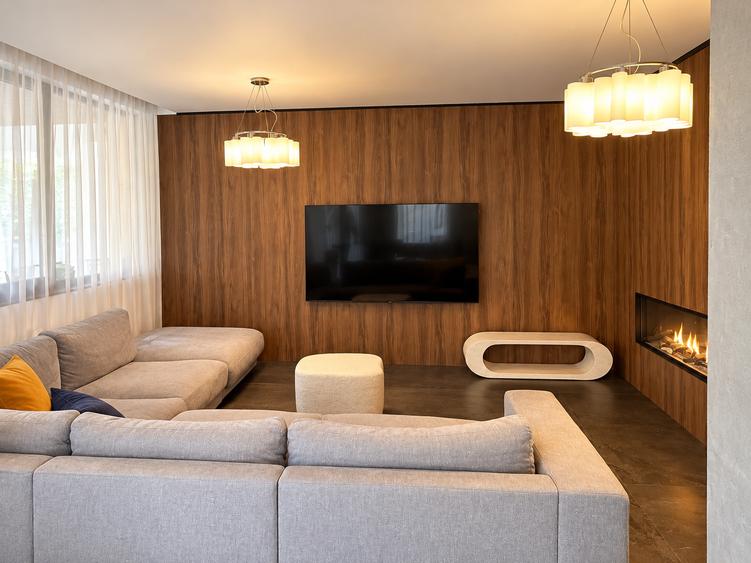 Duplex cu 4 camere cu Piscina în Corbeanca