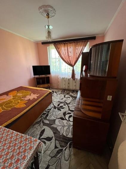 Apartament cu 2 camere semidecomandat, mobilat în Central