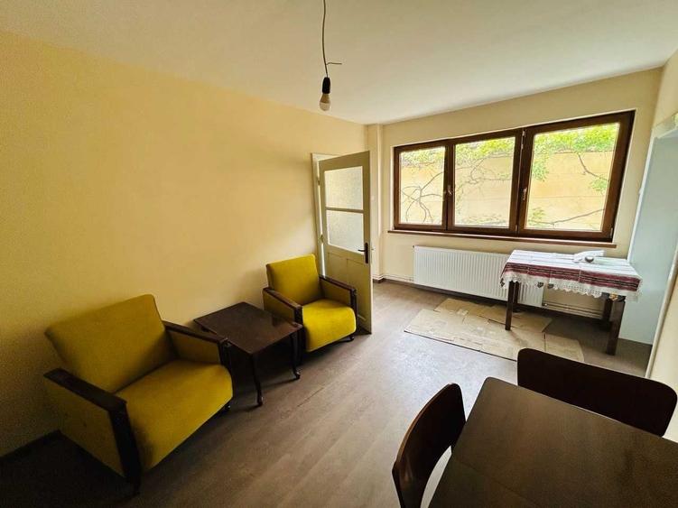 Casă cu 3 camere în Central