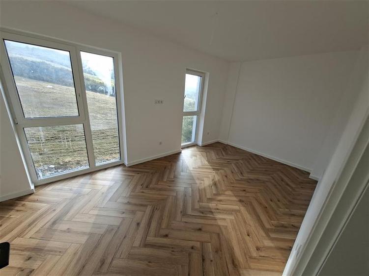 Apartament cu 2 camere semidecomandat în Iris
