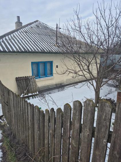 Casă cu 3 camere cu Teren 1631 Mp în Beștepe