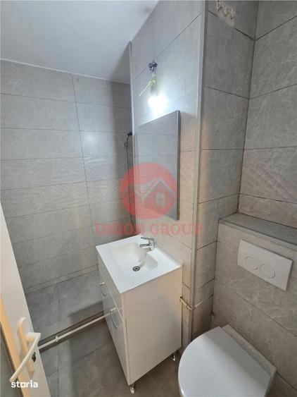 Spațiu comercial, de 64 mp, în Casa de Cultură
