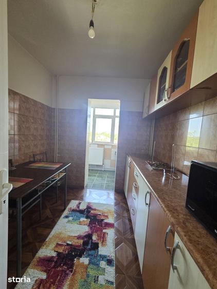 Apartament cu 2 camere decomandat în Școlilor