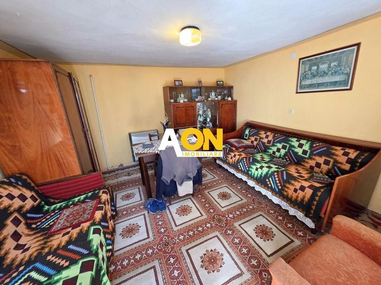 Casă individuală cu 3 camere cu Canalizare în Ciugud