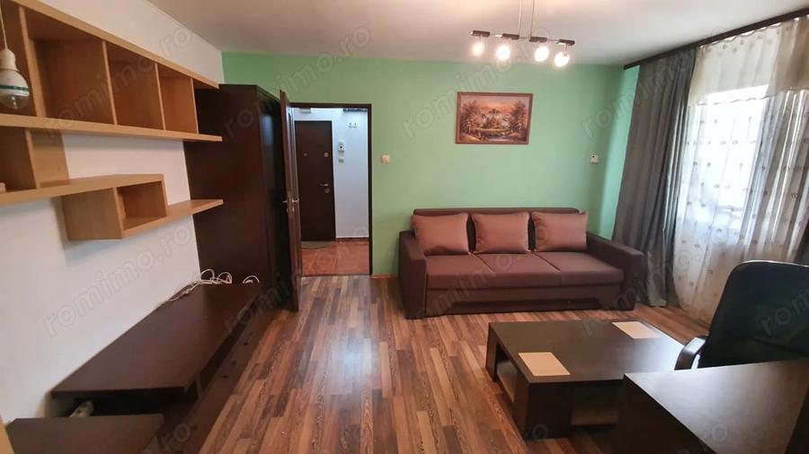 Apartament cu 2 camere semidecomandat în Micro I
