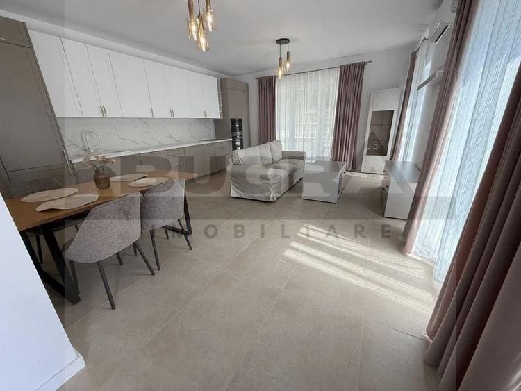 Duplex cu 4 camere cu Canalizare în Iris