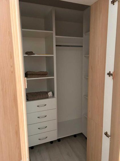 Apartament cu 3 camere decomandat în Torontalului