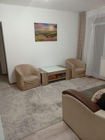 Apartament cu 2 camere semidecomandat în Micro 1