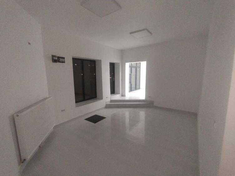 Casă cu 2 camere în Central