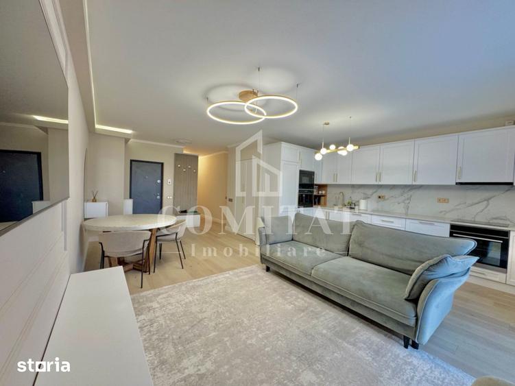 Apartament cu 4 camere semidecomandat, mobilat în Borhanci
