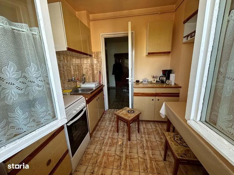 Apartament cu 2 camere decomandat în Calea Dumbrăvii