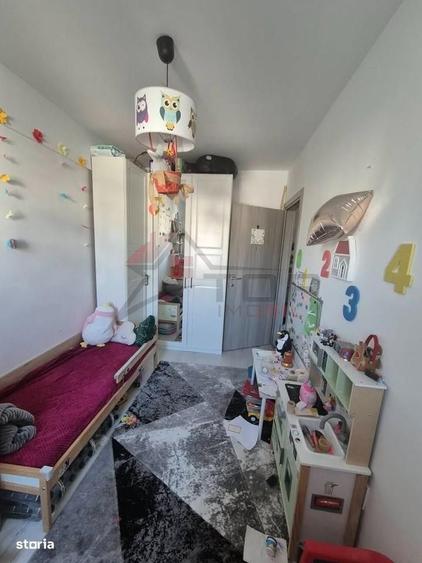Apartament cu 3 camere decomandat în Bârnova