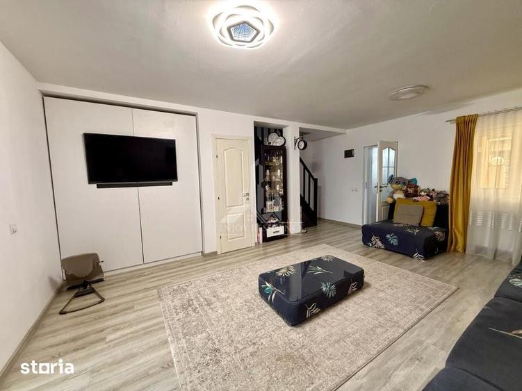 Casă cu 3 camere cu Teren 213 Mp în Domnești