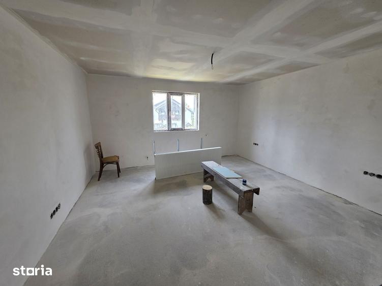 Casă cu 3 camere cu Teren 800 Mp în Beliș