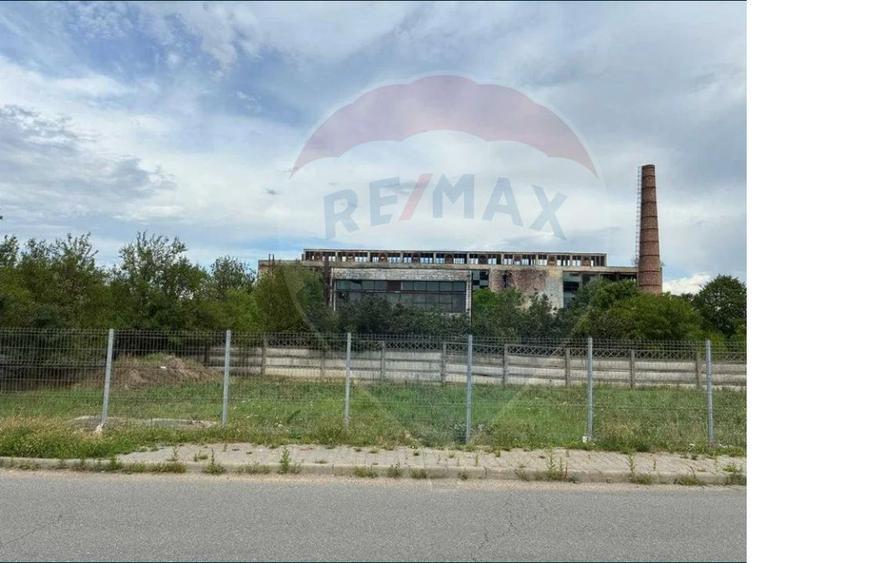 Spațiu industrial, de 3,990 mp, în Exterior Vest