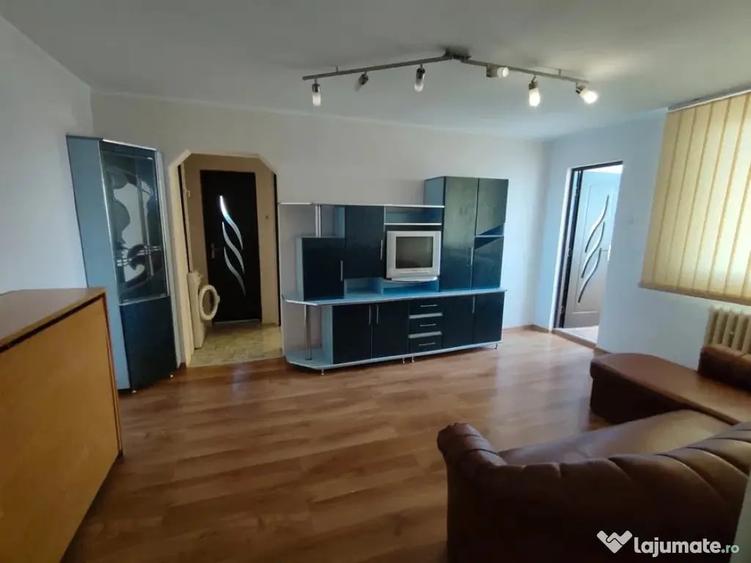 Apartament cu 2 camere semidecomandat în Ultracentral