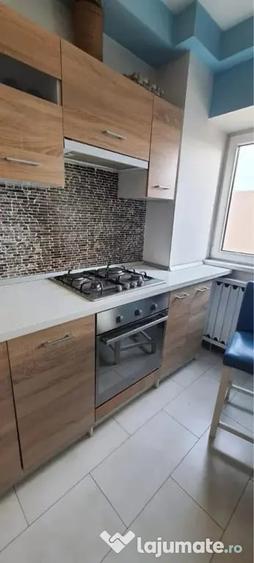 Garsonieră decomandată în Nerva Traian