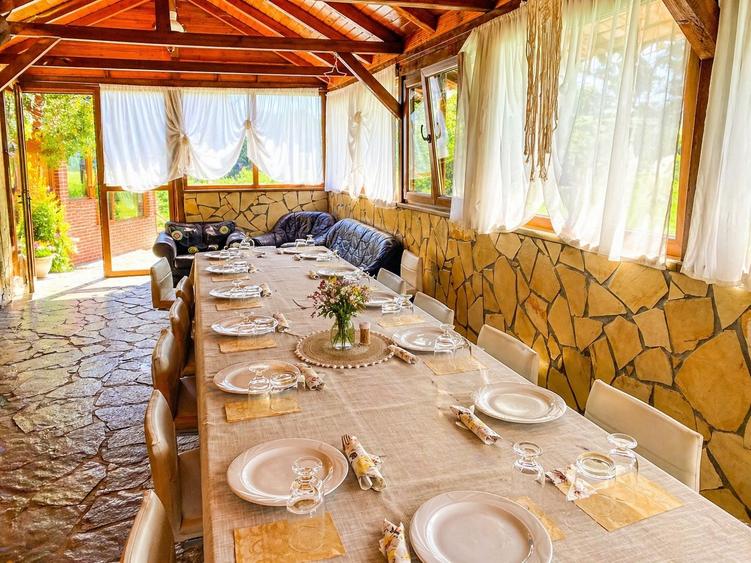 Casă cu 3 camere cu Teren 2100 Mp în Gura Văii