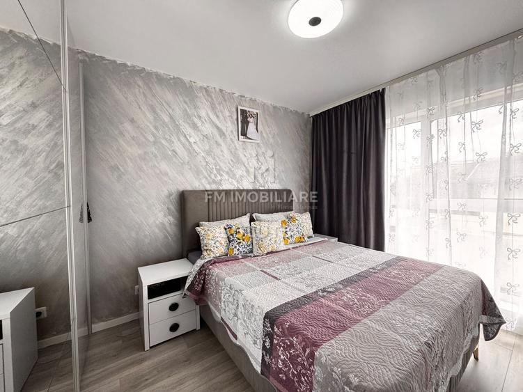 Apartament cu 3 camere semidecomandat, mobilat în Est