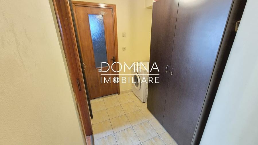 Apartament cu 3 camere decomandat, mobilat în Central