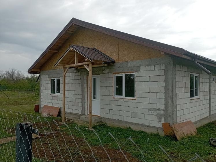 Casă cu 2 camere în Siliștea Snagovului