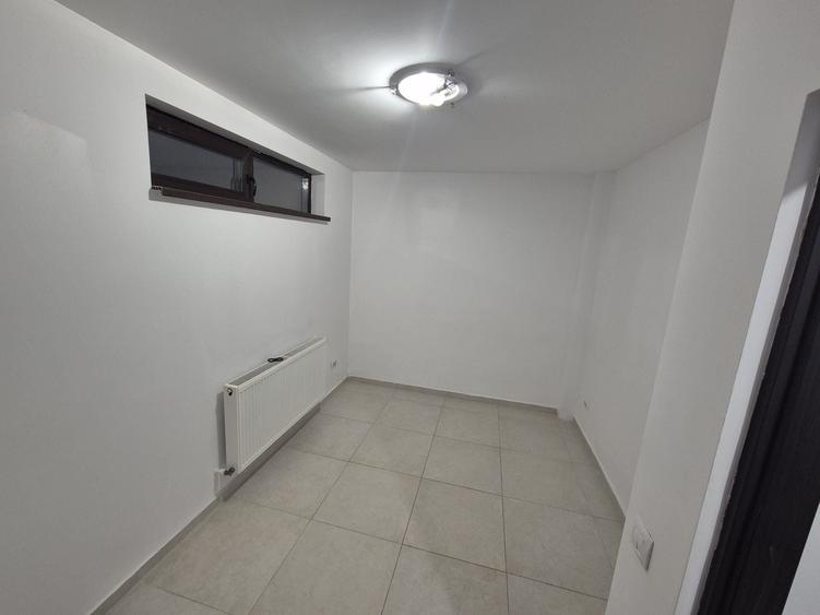 Spațiu comercial, de 100 mp, în Central