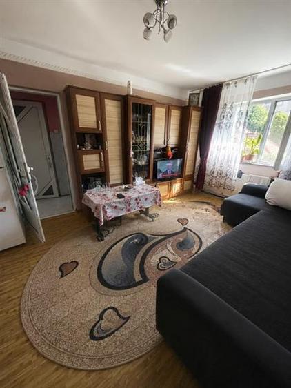 Apartament 2 camere , etaj 1, centrala proprie. Zona Florilor - 1