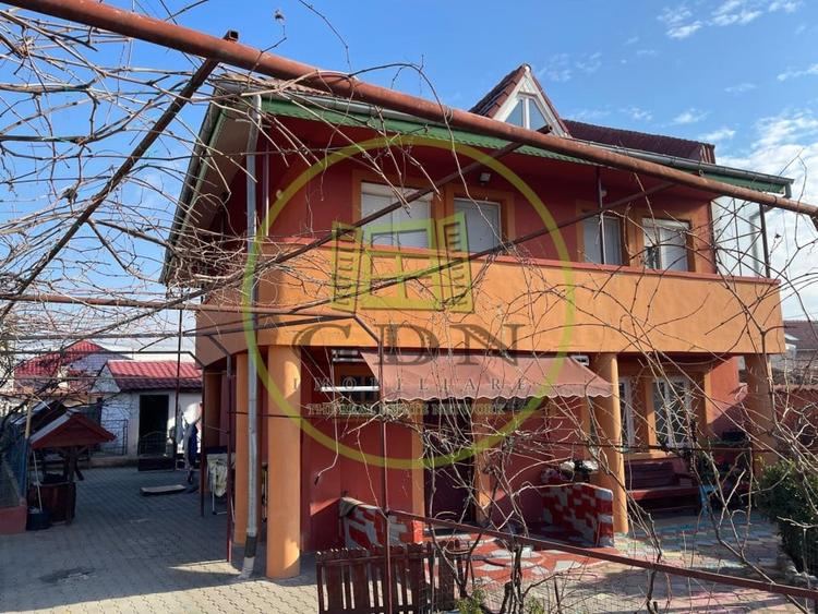 Casă individuală cu 4 camere cu Canalizare în Lascăr Catargiu