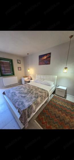 Casă cu 6 camere cu Teren 300 Mp în Nord