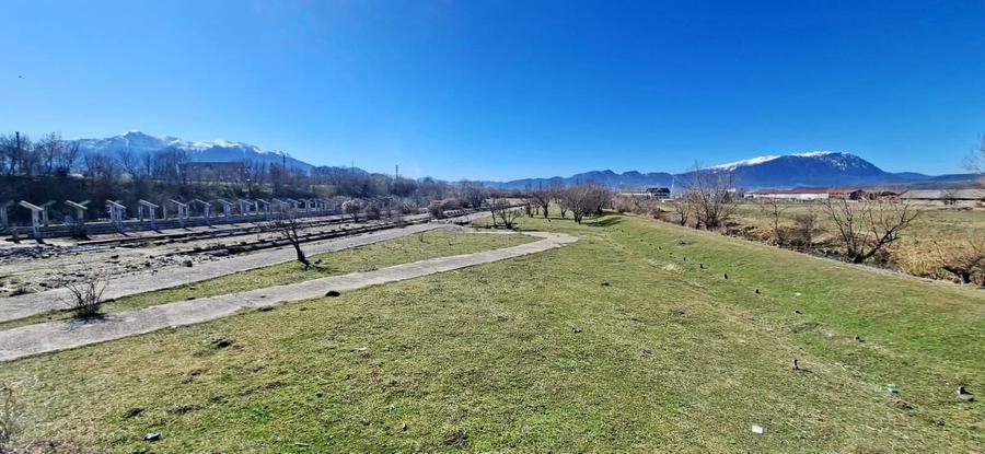 Teren Construcții intravilan de 62000 mp, în Sud