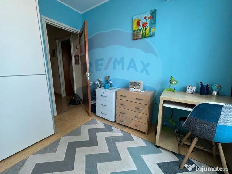 Apartament cu 3 camere decomandat în 1 Decembrie 1918