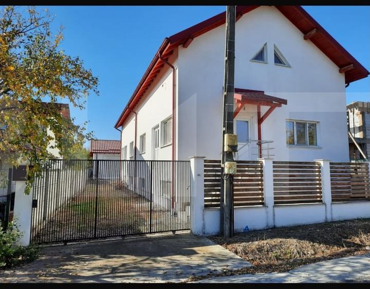 Casă individuală cu 5 camere cu Teren 1028 Mp în Exterior Nord