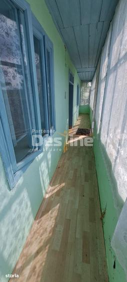 Casă cu 2 camere cu Teren 1000 Mp în Horlești