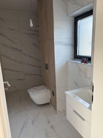 Casă cu 4 camere cu Teren 275 Mp în Jilava