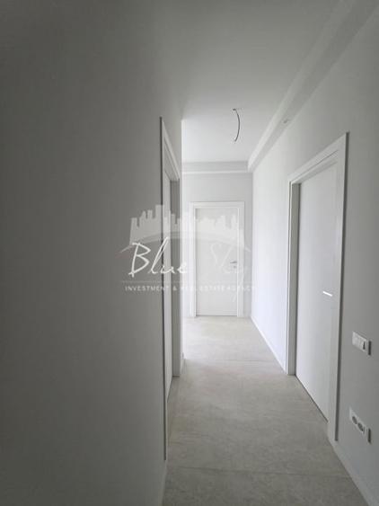 Apartament cu 3 camere decomandat în Faleza Nord